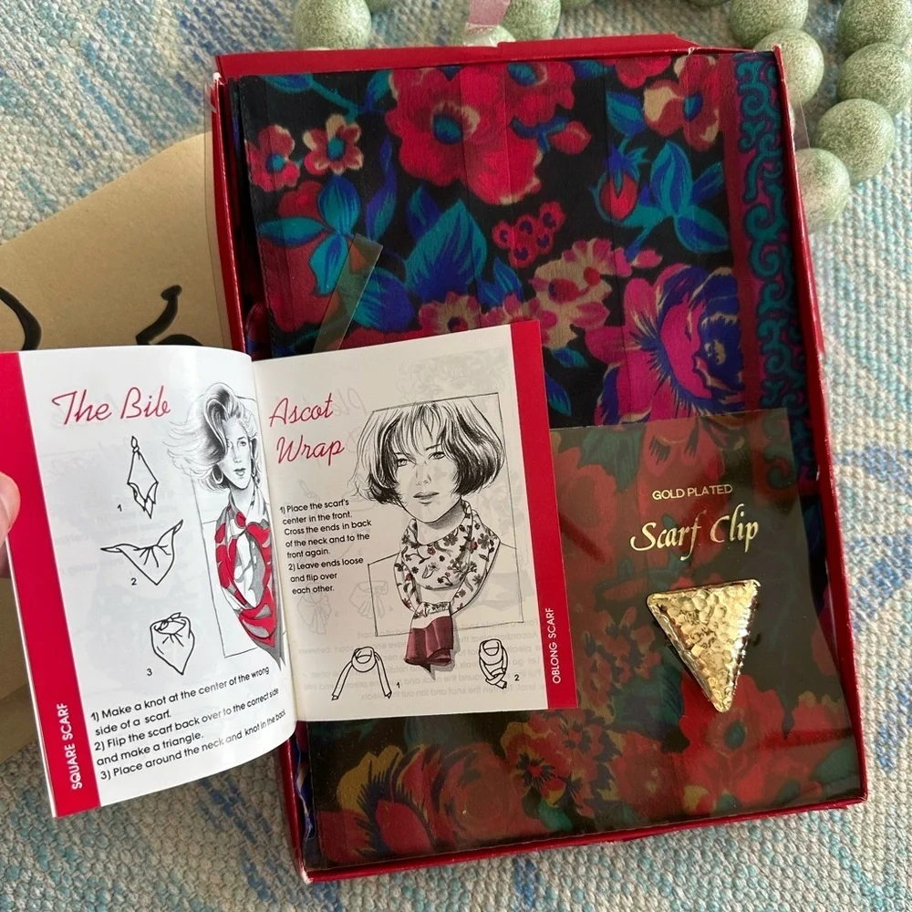Vintage Berkshire Collection Women’s Floral Scarf w Gold Plated Scarf Clip Set